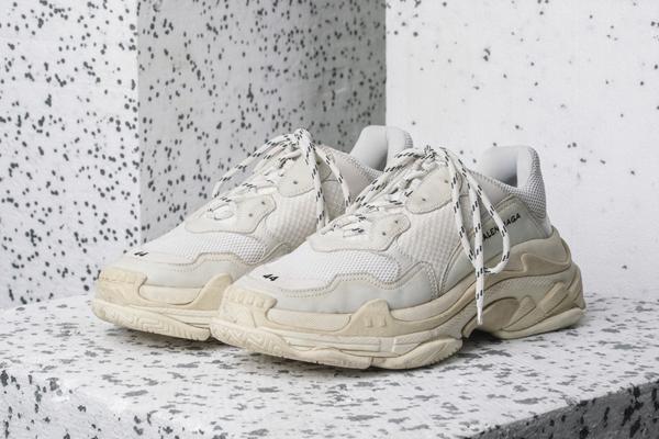 【BALENCIAGA】2018AW バレンシアガスーパーコピー 入手困難☆激レア Triple S Trainer ホワイト 483513